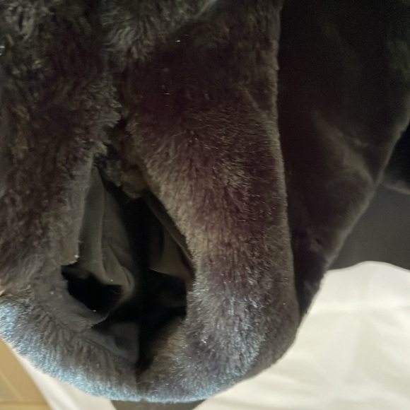 Free people black oversized hooded black faux fur jacket size small soft - Picture 6 of 8